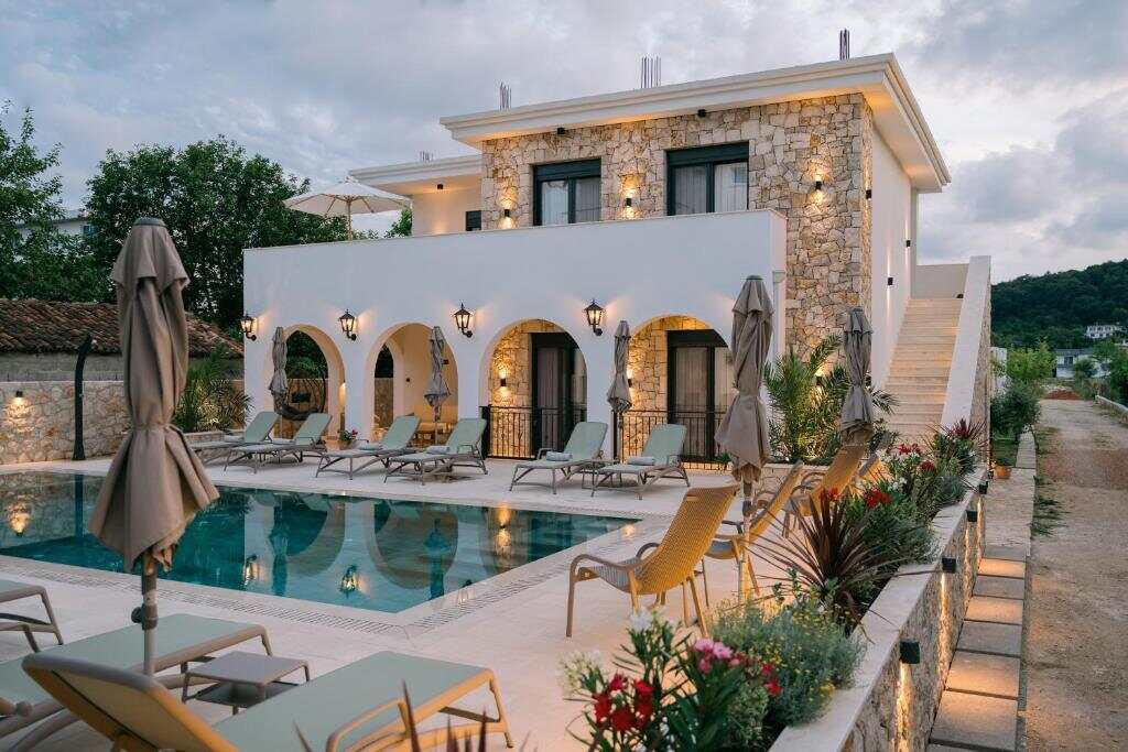 B&B Lovac Pool & Spa - pool and terrace in Ulcinj, Montenegro